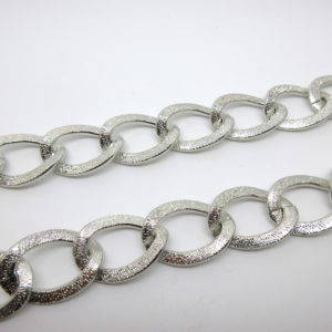 Catena alluminio martellato argento